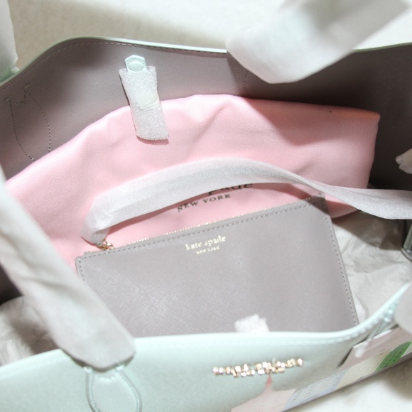 NWT Kate Spade Large Tote Bag & Wristlet Set - Picture 7 of 7